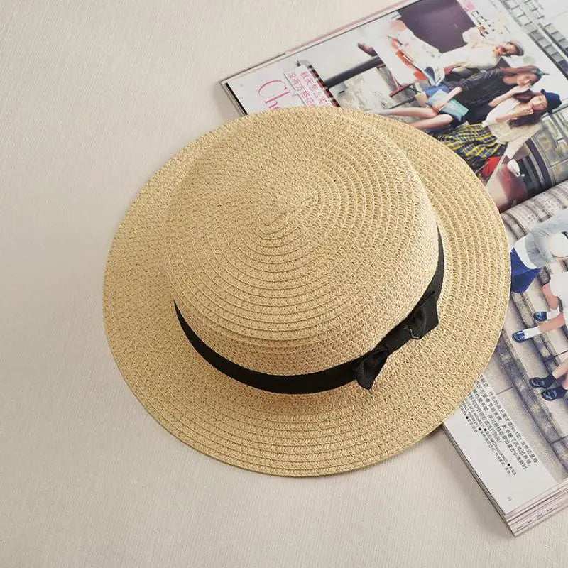 Simple Summer Beach Hat Lady