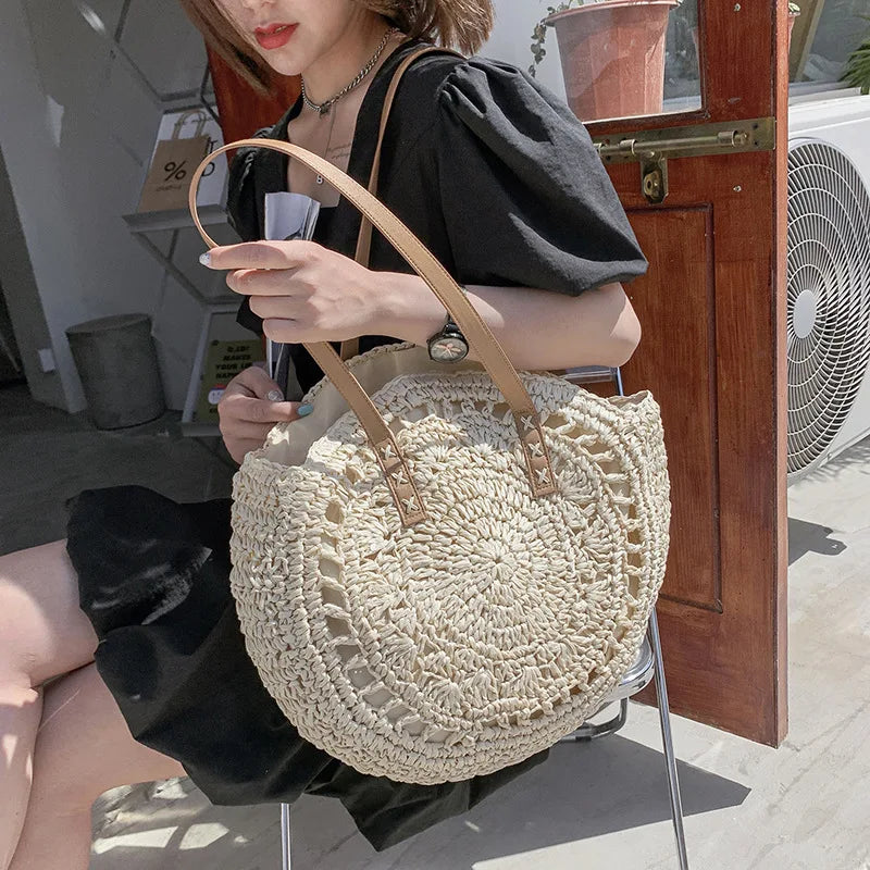 Round Straw Beach Bag Vintage