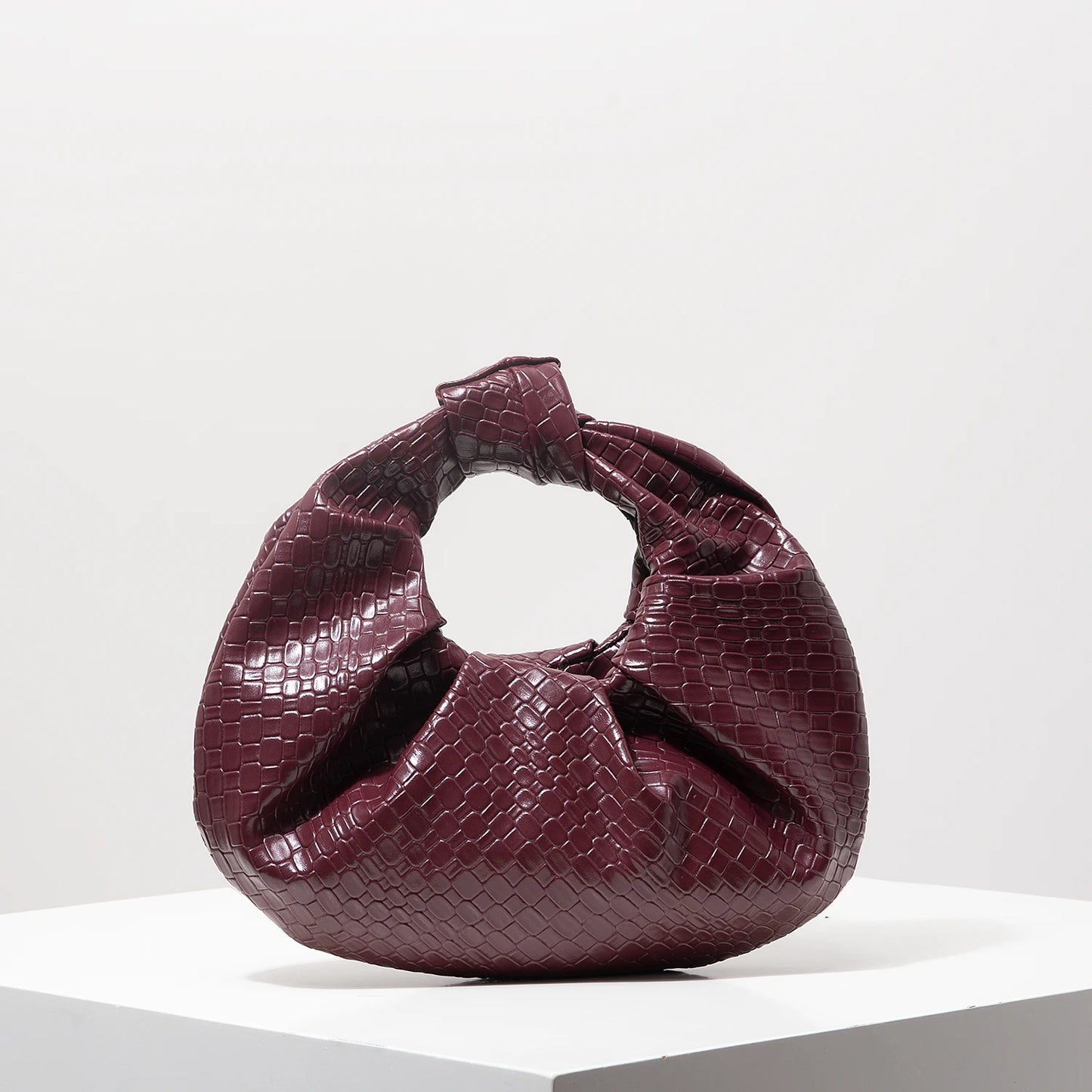 Retro Cloud Leather Woven Pattern Handbag