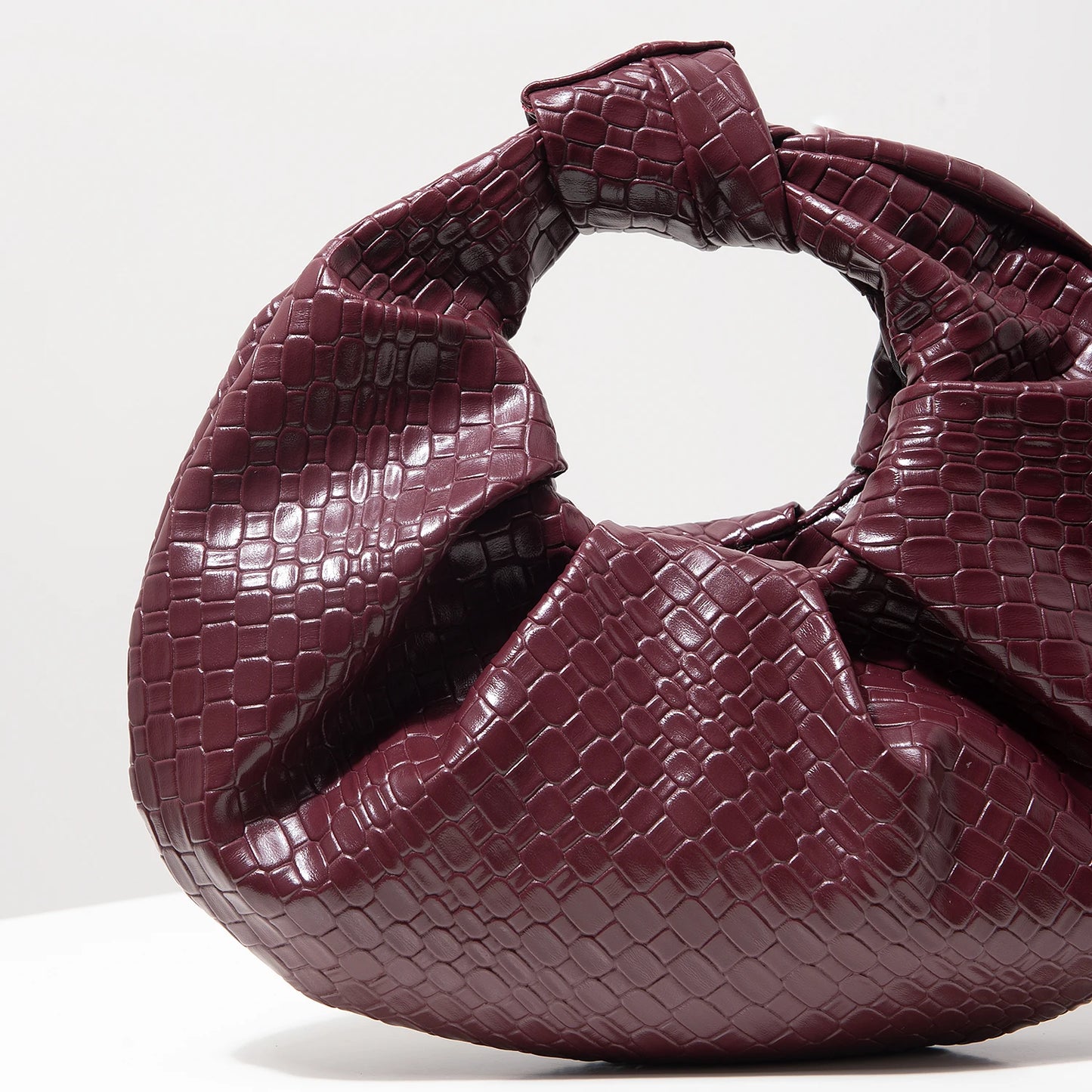 Retro Cloud Leather Woven Pattern Handbag