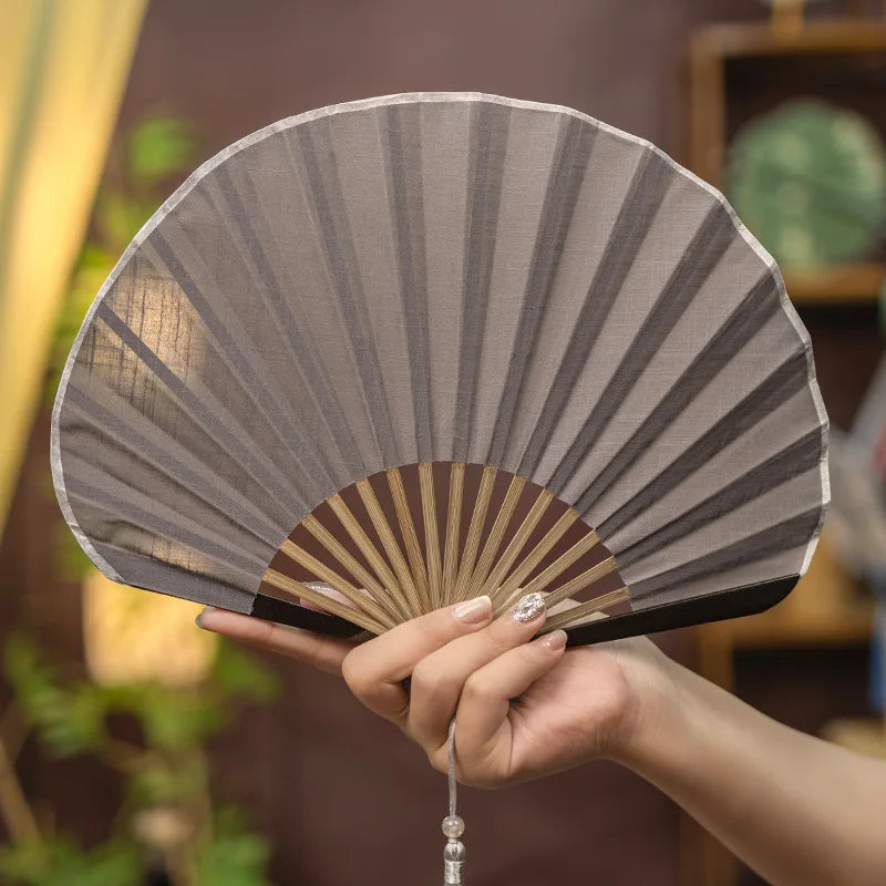 Vintage Fan Shell-Shaped Style